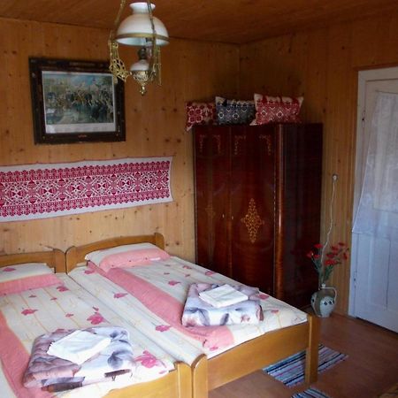 Kristaly Vendeghaz Hotel Rimetea Buitenkant foto