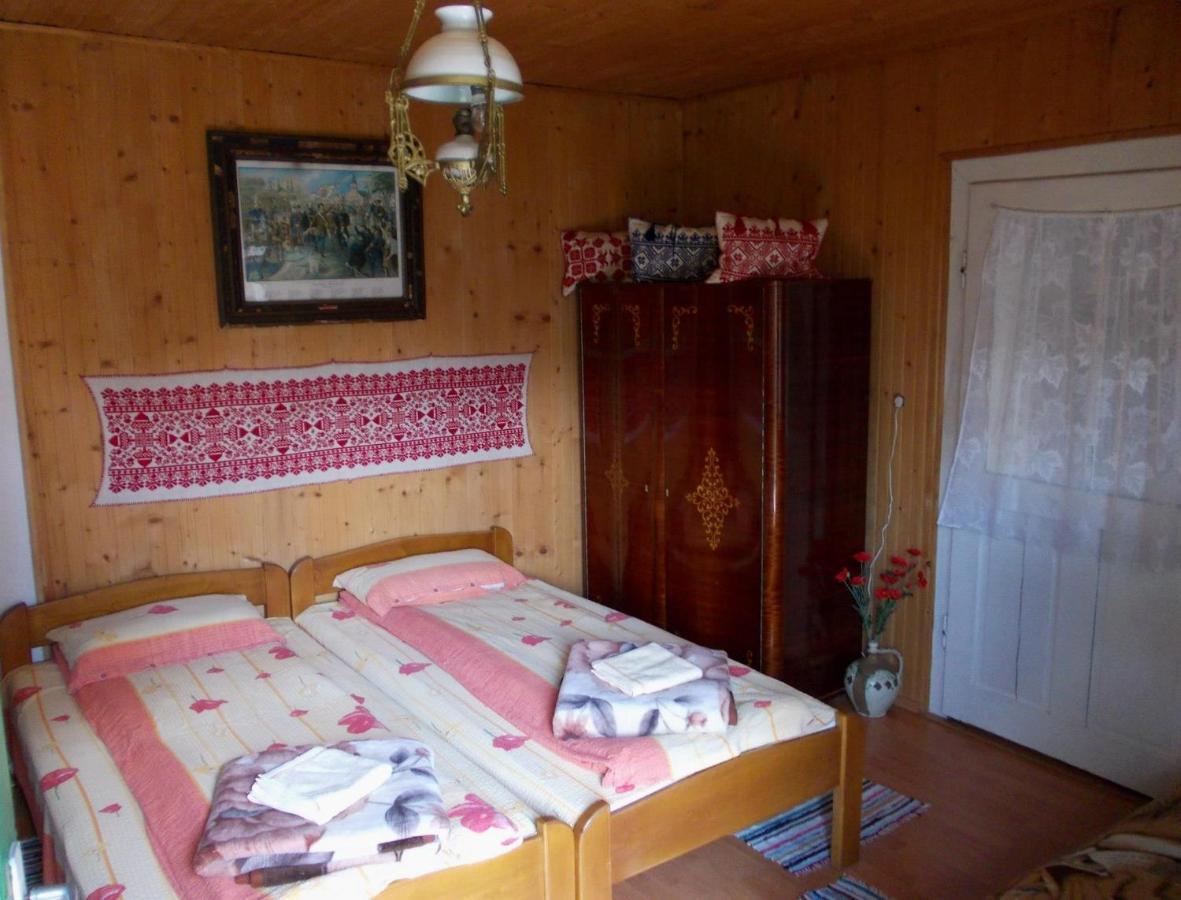 Kristaly Vendeghaz Hotel Rimetea Buitenkant foto